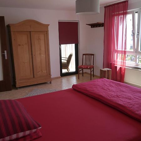 Punkrock Harbour Pension Baehr Карлсруэ Экстерьер фото