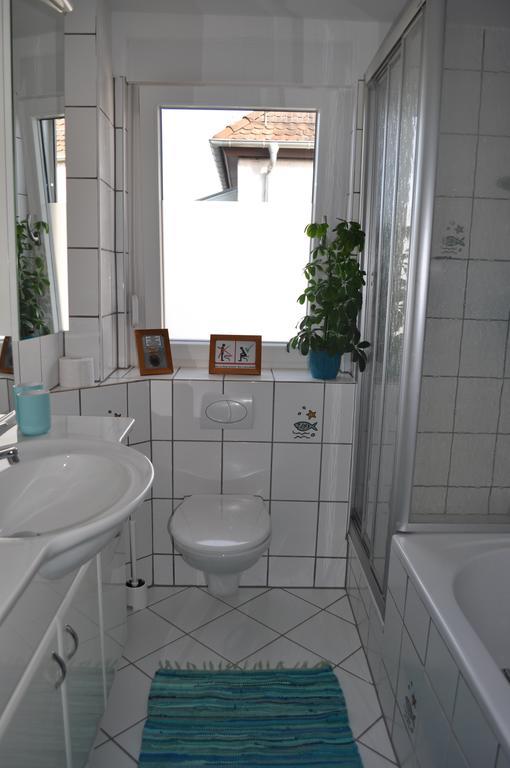Punkrock Harbour Pension Baehr Карлсруэ Экстерьер фото