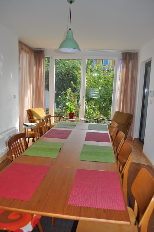 Punkrock Harbour Pension Baehr Карлсруэ Экстерьер фото