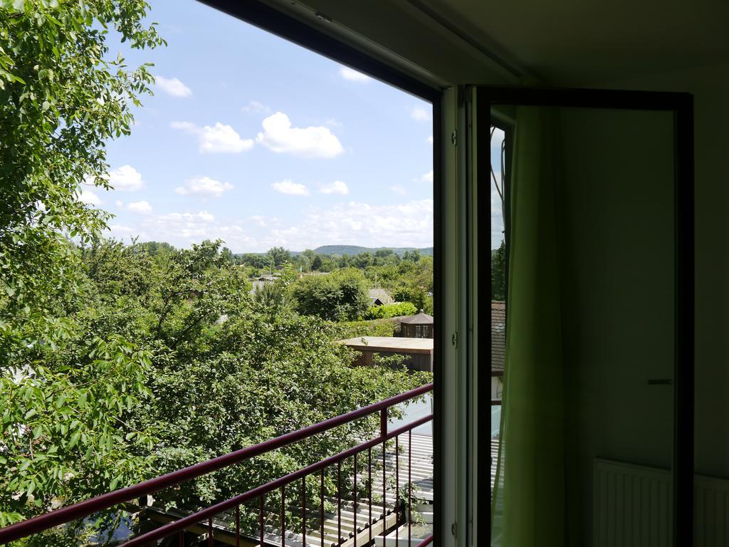 Punkrock Harbour Pension Baehr Карлсруэ Экстерьер фото